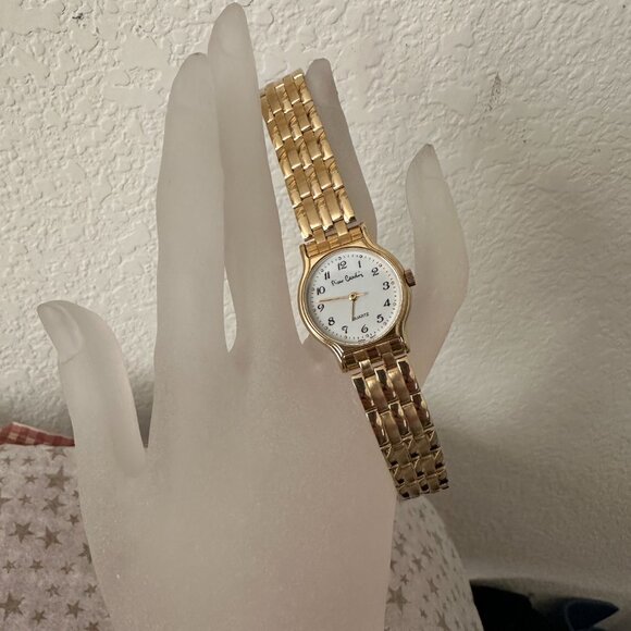 NEW Vintage Lady's Gold Tone Watch - Picture 1 of 4